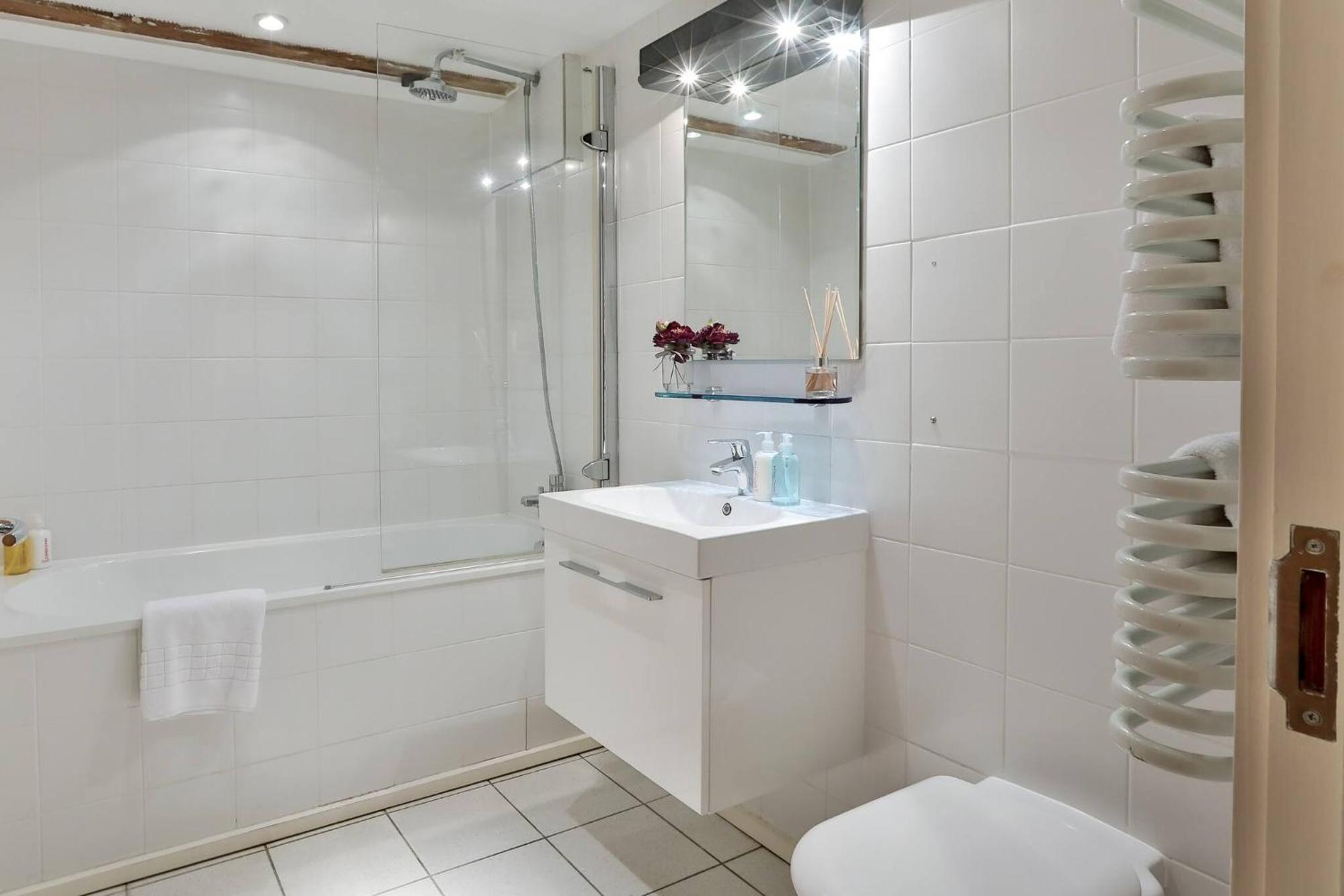 לונדון Wild Roses Serviced Apartments - Excel Warehouse 1 מראה חיצוני תמונה